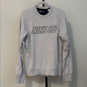 Nike Gray Crewneck Sweatershirt